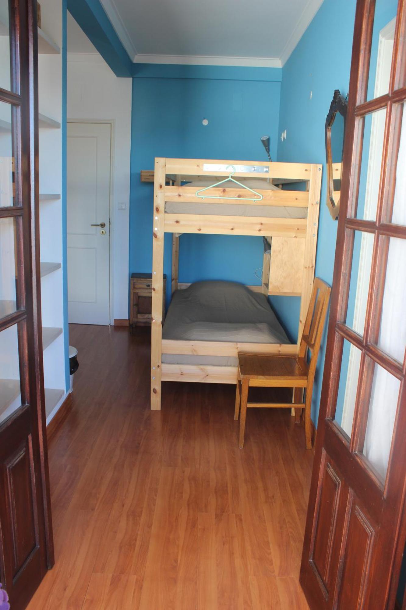 Ericeira Chill Hill Hostel & Private Rooms - Peach Garden Bilik gambar