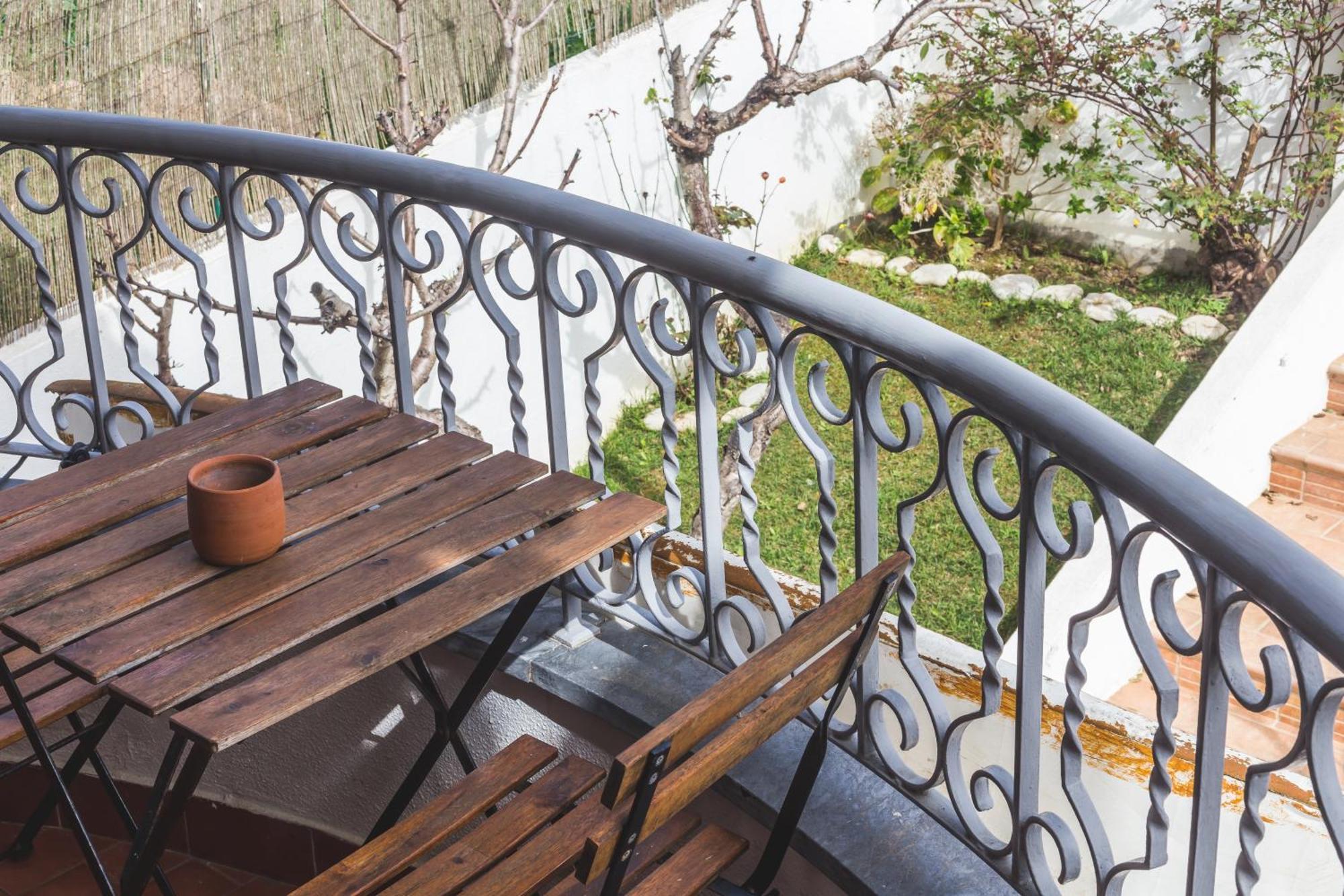 Ericeira Chill Hill Hostel & Private Rooms - Peach Garden Bilik gambar